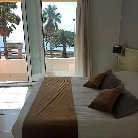 Hotel Restaurant Miramar L'Orchidee لا سيوتا