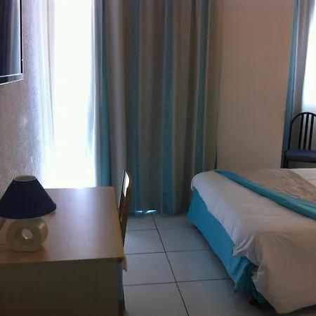 Hotel Restaurant Miramar L'orchidee 2*